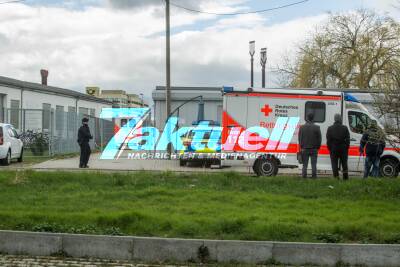 22-Jähriger Flüchtling mit Messer verletzt: Streit eskaliert in Asylbewerberunterkunft - Polizei schreitet ein