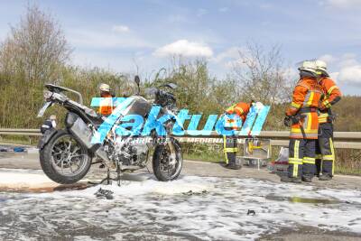 Hubschrauber im Einsatz nach schwerem Motorradunfall