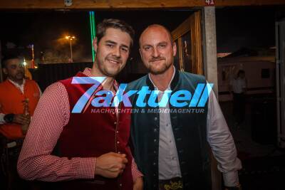 Frühlingsfest: SWR3 Party im Wasenwirt-Festzelt