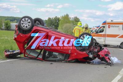 Schwerer Unfall auf der B312 bei Riederich - ca. 8 teils schwer Verletzte, RTH im Einsatz - PKW überschlagen