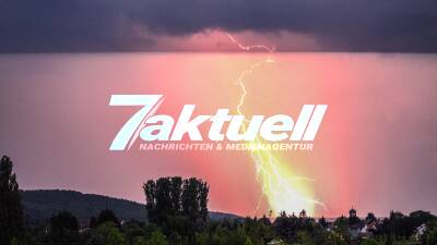 Beeindruckendes Blitzspektakel am Nachthimmel: Mehrere Blitzeinschläge im Kreis Karlsruhe