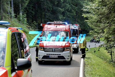Zwei Jugendliche verunglücken mit Mountain-Trike auf Rossfeld-Straße schwer - Nur mit der Schwerkraft ins Tal rasen ging wieder schief - Auch Alkoholisiert?