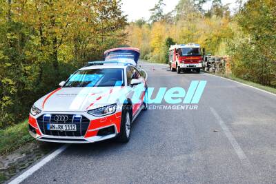 Motorradfahrer kracht frontal in Müllauto- Zweiradfahrer schwerst verletzt - Müllauto überschlägt sich und landet im Graben - Straße zwischen Hertmannsweiler und Stöckenhof voll gesperrt