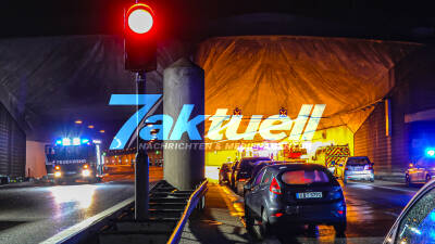 B14: Fahrzeugbrand im Kappelbergtunnel - Beide Fahrtrichtungen voll gesperrt - Löscharbeiten im Tunnel