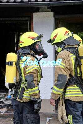 Nachbar entdeckt dichten Rauch und schlägt Alarm, Garagenbrand in Berchtesgaden 40.000 € Schaden 