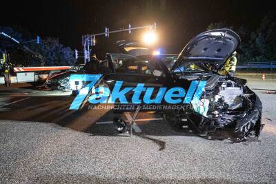 Kreuzungscrash: Mercedes und Opel in Tamm krachen zusammen