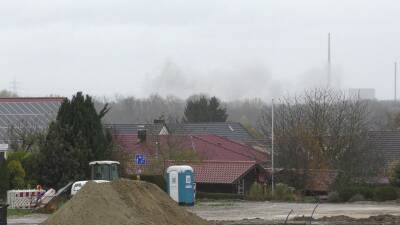 Sprengung der Kühltürme des ehemaligen Kernkraftwe...