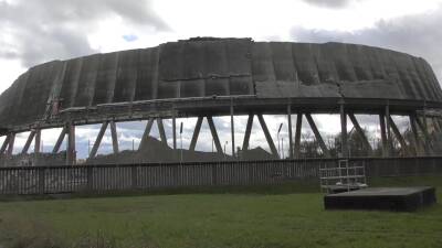 Sprengung der Kühltürme des ehemaligen Kernkraftwe...