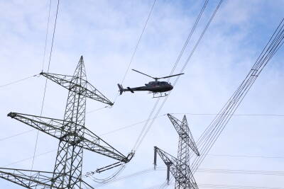 Sprengung der Kühltürme des ehemaligen Kernkraftwe...