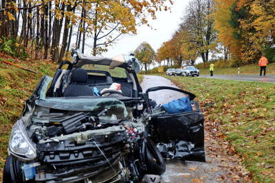 Horrorunfall: Der Lenker hatte keine Chance.

Um...