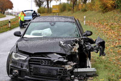 Horrorunfall: Der Lenker hatte keine Chance.

Um...