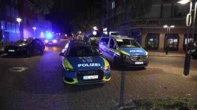 Großer Polizeieinsatz Person wohl schwer mit Messe...