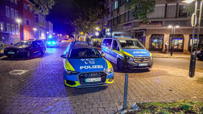 STUTTGART-WANGEN: Großer Polizeieinsatz Person woh...