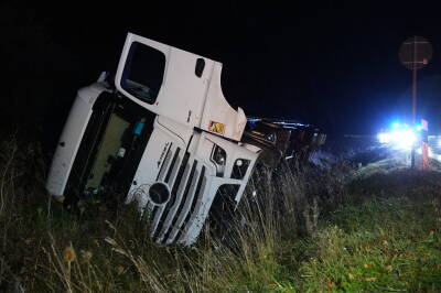 WIEDEMAR: In der Nacht zu Montag verunglückte auf...