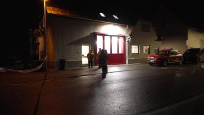 NÜRTINGEN: In der Nacht auf Montag haben Unbekannt...