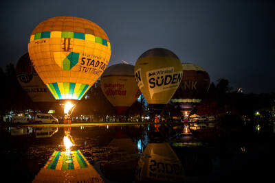 Ballonglühen am Eckensee: Hunderte Besucher beobac...